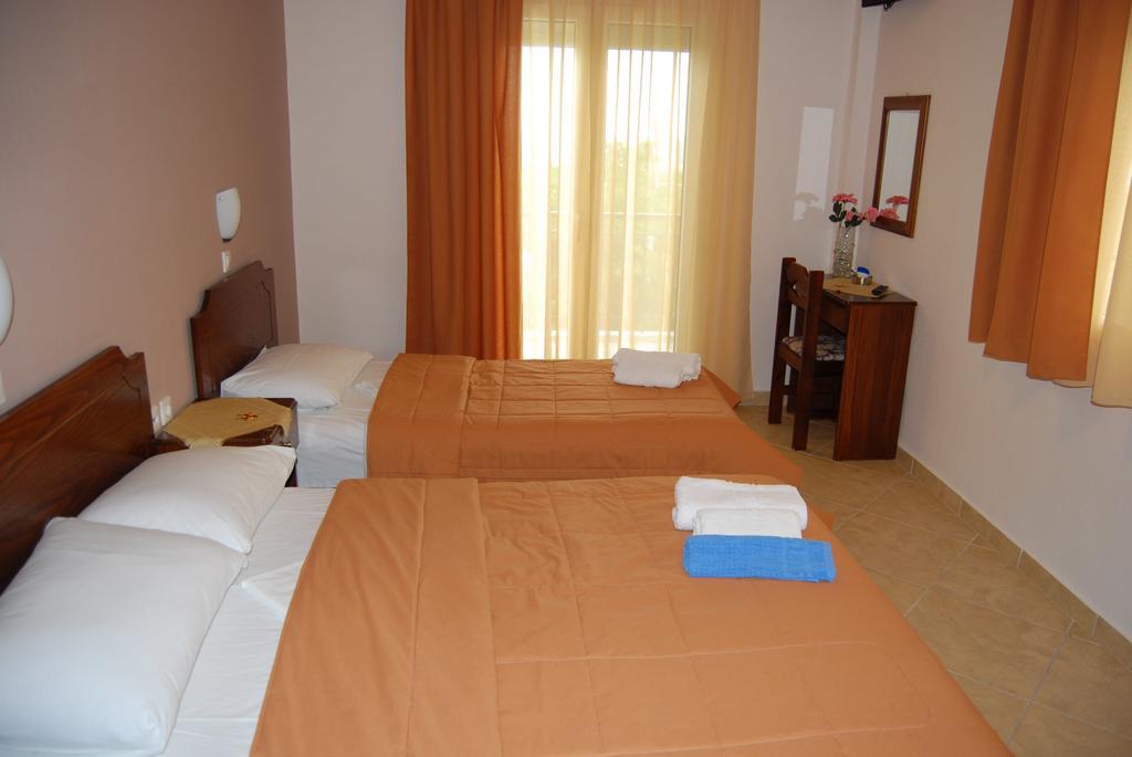 Maritsa'S Rooms ستافروس الغرفة الصورة