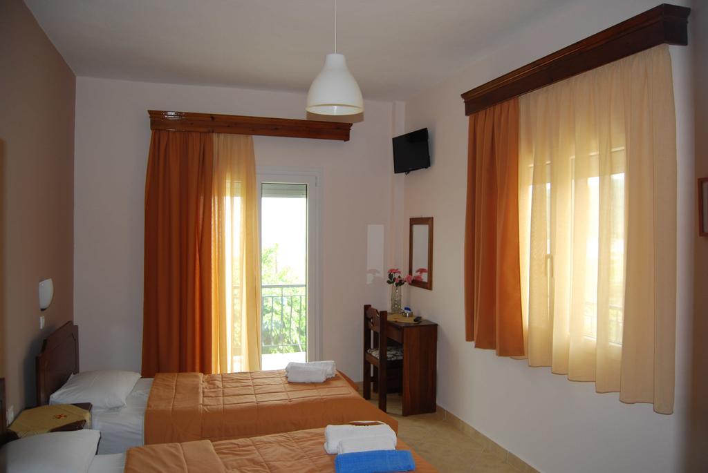 Maritsa'S Rooms ستافروس الغرفة الصورة